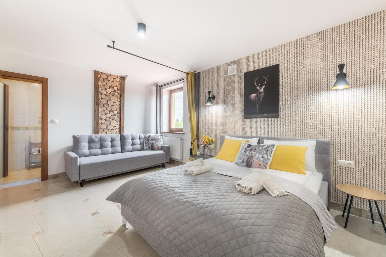 Bed and Breakfast Bialy Jelen Z Basenem I Jacuzzi Ostrowsko Exterior foto