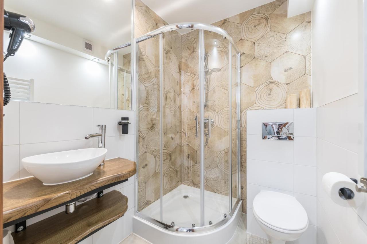 Bed and Breakfast Bialy Jelen Z Basenem I Jacuzzi Ostrowsko Exterior foto