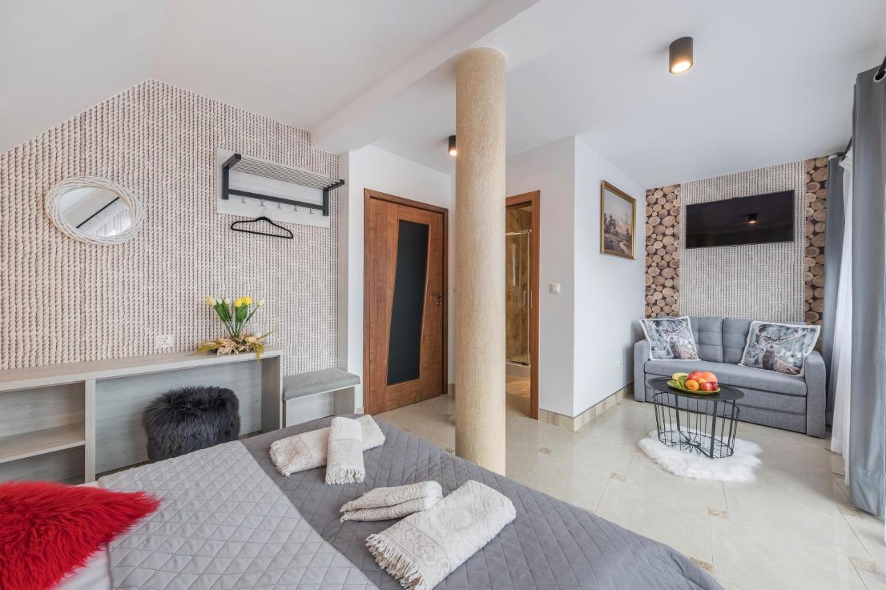 Bed and Breakfast Bialy Jelen Z Basenem I Jacuzzi Ostrowsko Exterior foto