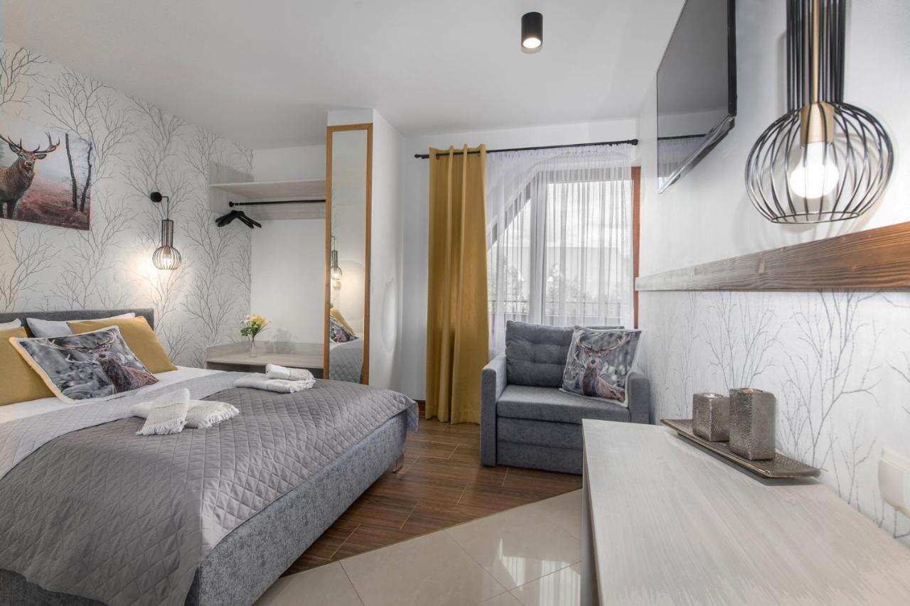 Bed and Breakfast Bialy Jelen Z Basenem I Jacuzzi Ostrowsko Exterior foto