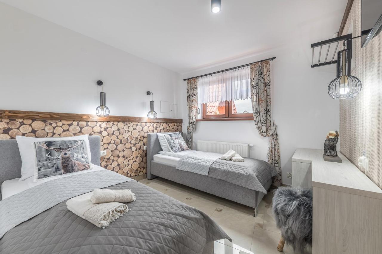 Bed and Breakfast Bialy Jelen Z Basenem I Jacuzzi Ostrowsko Exterior foto