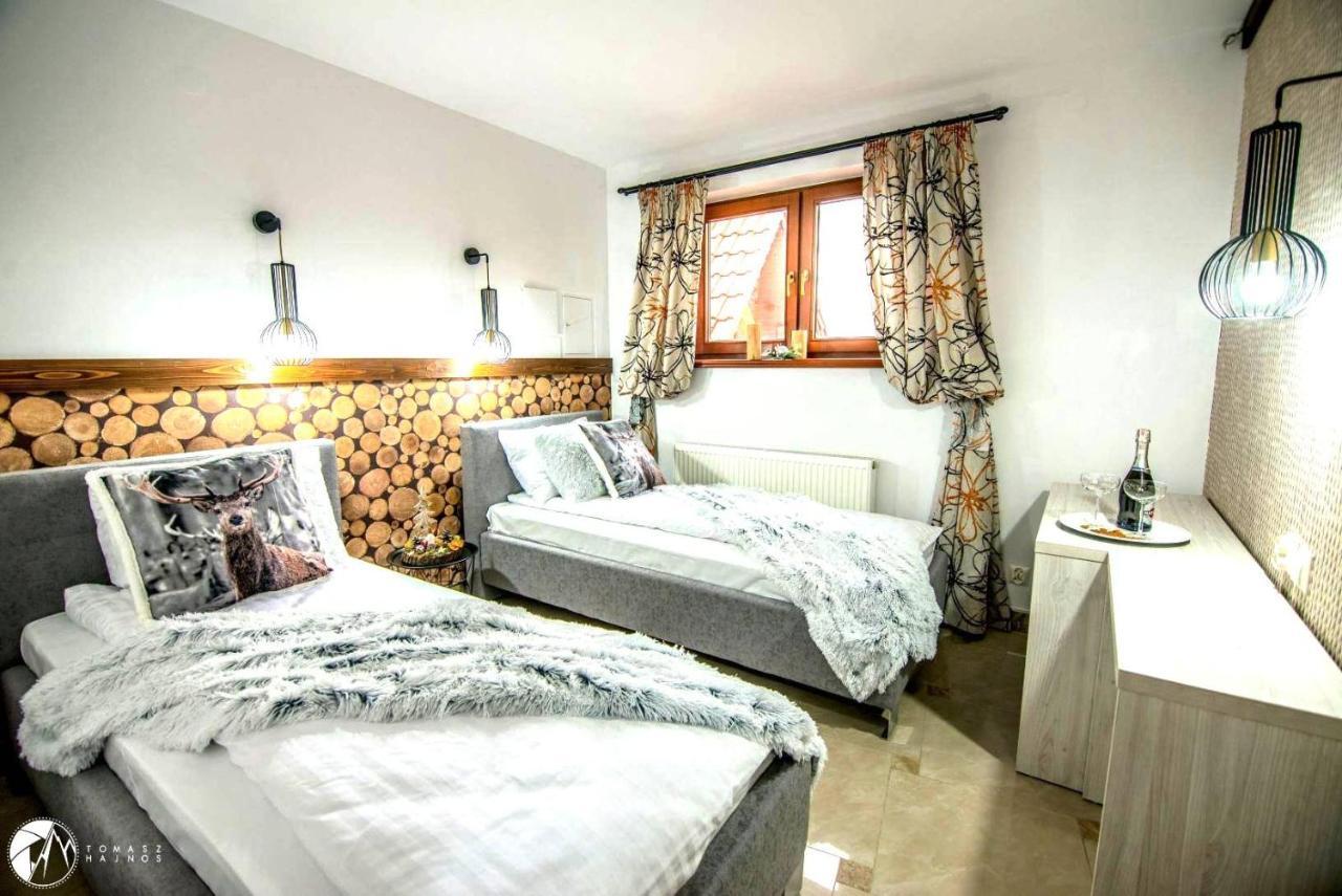 Bed and Breakfast Bialy Jelen Z Basenem I Jacuzzi Ostrowsko Exterior foto